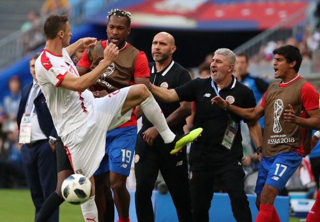 熊猫体育-包含漠南雄鲨队击败陇右山猫队，射击总决赛上演裁判判罚引热议！球迷期待下一战的词条