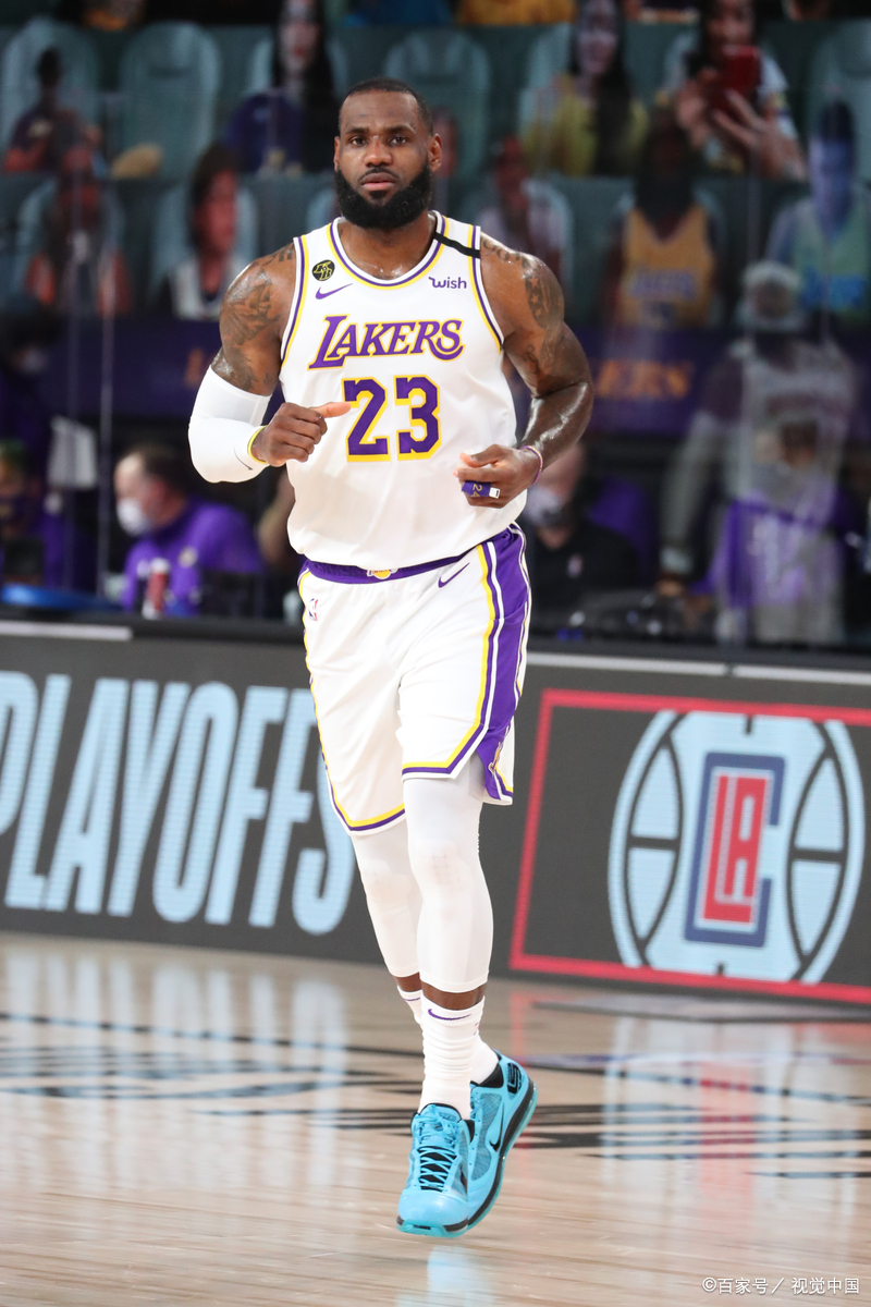 詹姆斯首秀全场回放 詹姆斯首秀全场回放