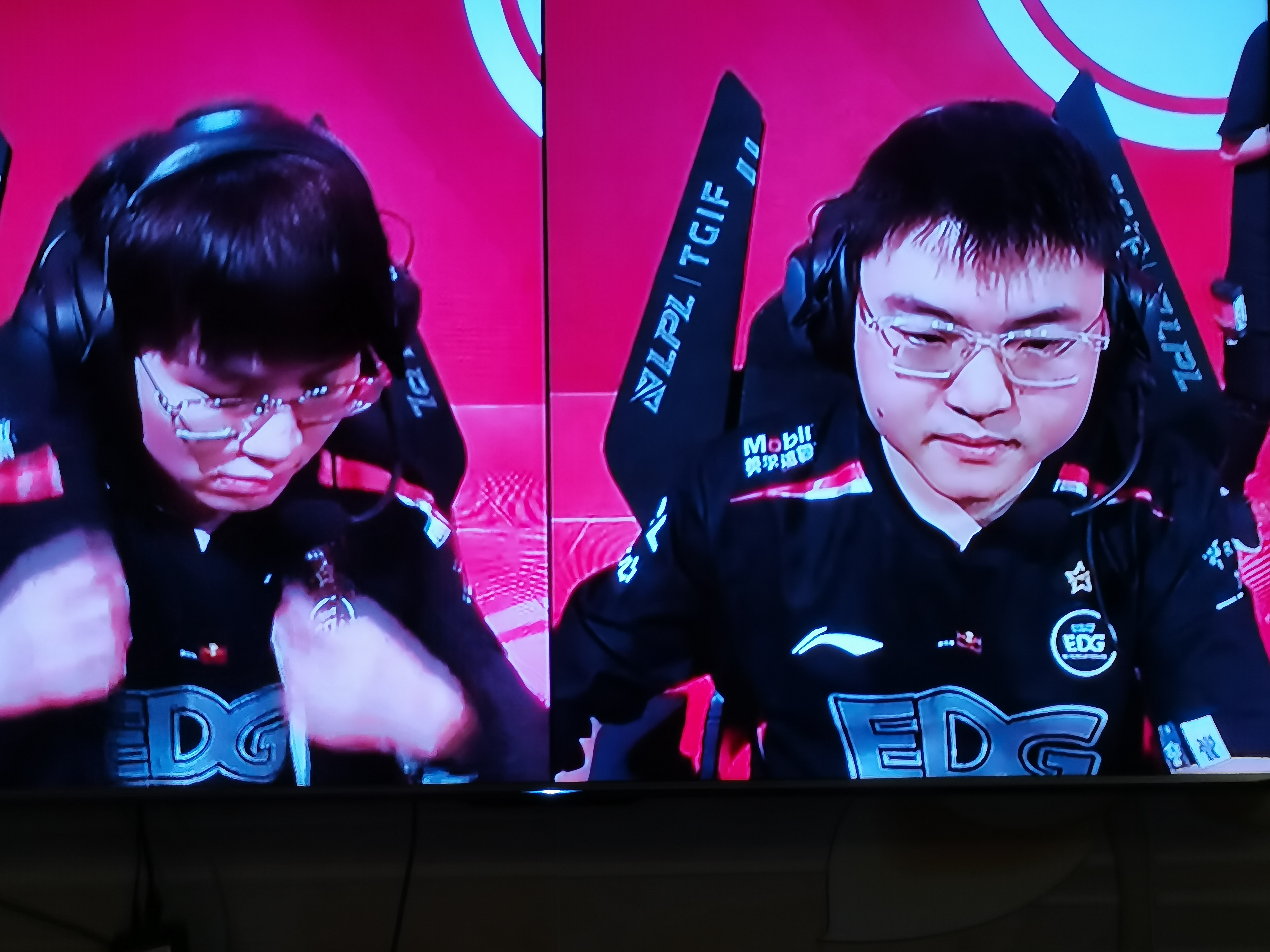 关于Doinb关键节点突破纪录,FPX带队取胜!的信息 关于Doinb关键节点突破纪录,FPX带队取胜!的信息